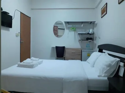 Standard Double Room — NB House